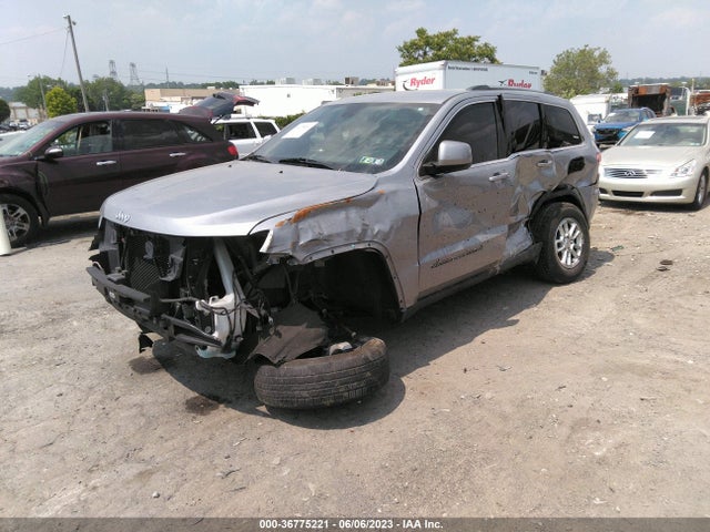 1C4RJFAG8JC284819 Jeep Grand Cherokee Laredo E