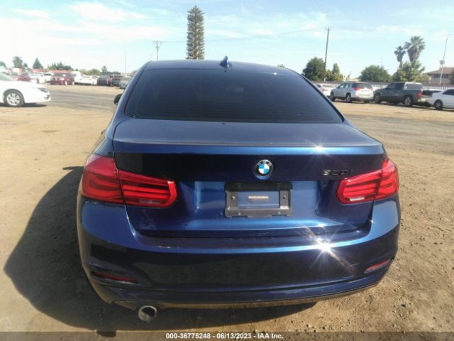 WBA8E1G52JNU92429 BMW 3 Series 320i
