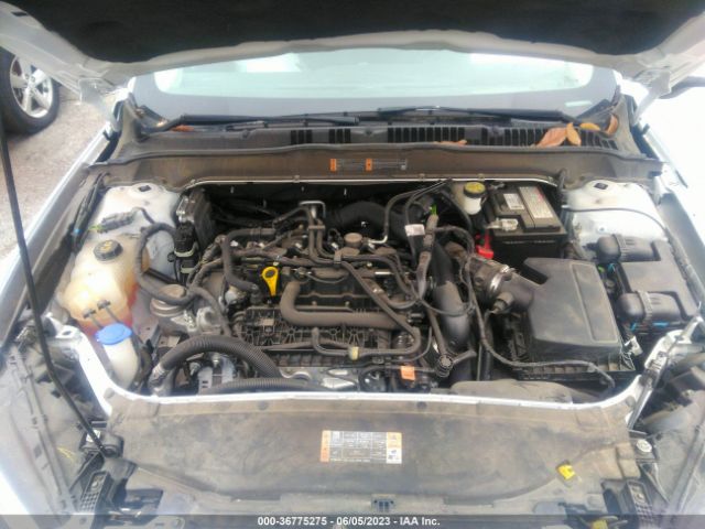 3FA6P0HD6KR175066 Ford FUSION SE