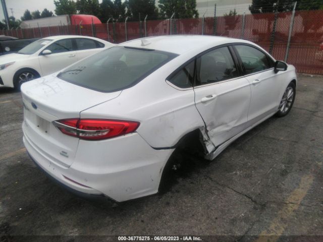 3FA6P0HD6KR175066 Ford FUSION SE