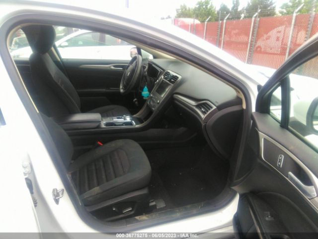 3FA6P0HD6KR175066 Ford FUSION SE