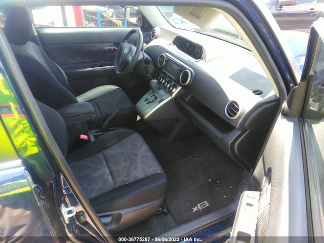 Scion XB 2014 JTLZE4FE9EJ063557 Image 5