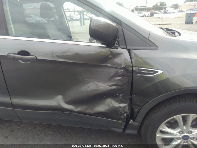 2017 FORD ESCAPE SE VIN: 1FMCU0G98HUA29073