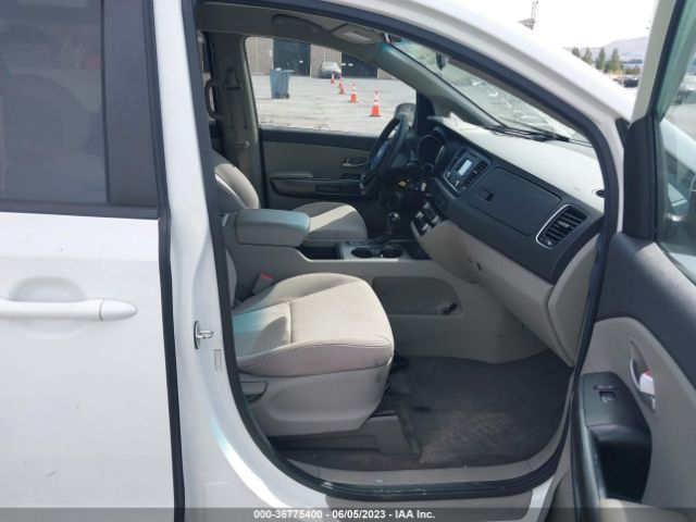 KNDMB5C13G6092905 KIA SEDONA LX