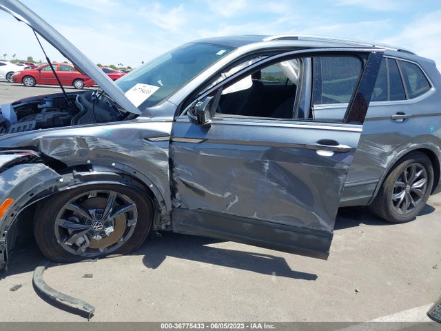 3VV3B7AX9NM106917 Volkswagen TIGUAN SE