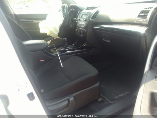 5XYKT3A62FG661438 KIA SORENTO LX