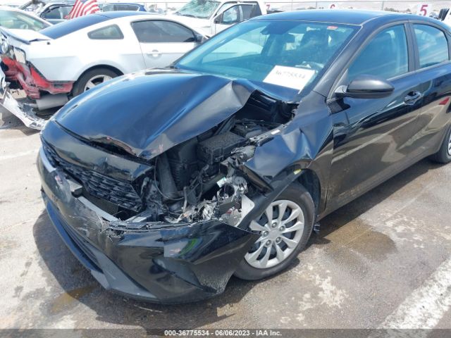 3KPF24AD4PE537663 KIA FORTE LX