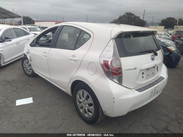 Toyota Prius C One/three/two/four 2014 JTDKDTB33E1076108 Image 4