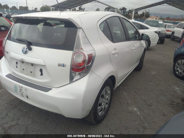 Toyota Prius C One/three/two/four 2014 JTDKDTB33E1076108 Image 5