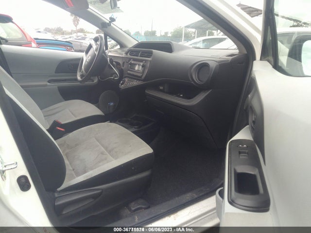 Toyota Prius C One/three/two/four 2014 JTDKDTB33E1076108 Image 6