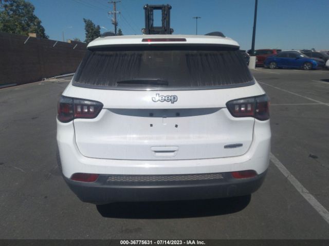 3C4NJCBB8NT103468 Jeep Compass Latitude