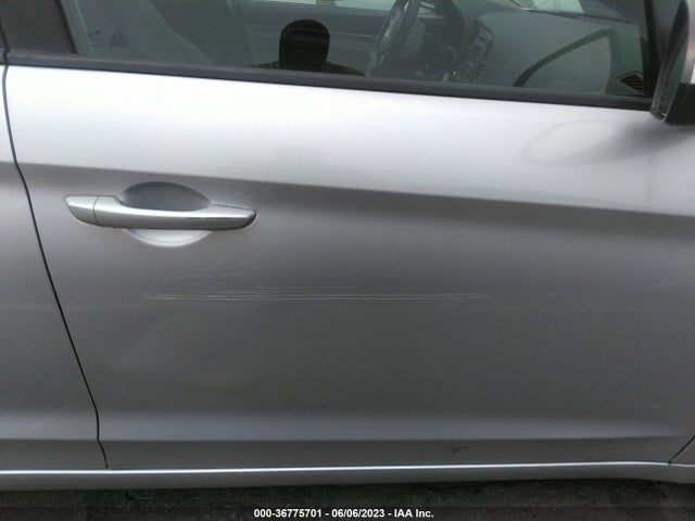 2017 HYUNDAI ELANTRA SE VIN: 5NPD74LF1HH076474