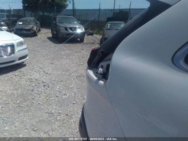 1C4PJLCB9EW123312 Jeep Cherokee Latitude