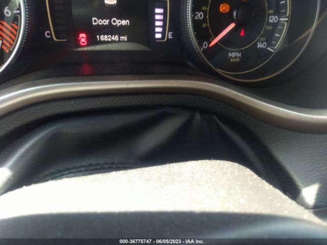 1C4PJLCB9EW123312 Jeep Cherokee Latitude