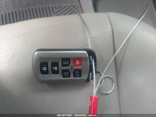 Toyota Sienna Xle Auto Access 2017 5TDYZ3DC2HS861123 Image 3