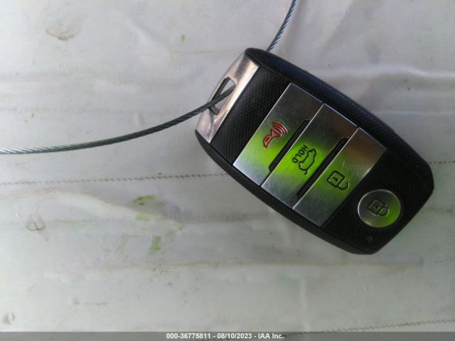 5XYPH4A18HG190917 KIA SORENTO EX