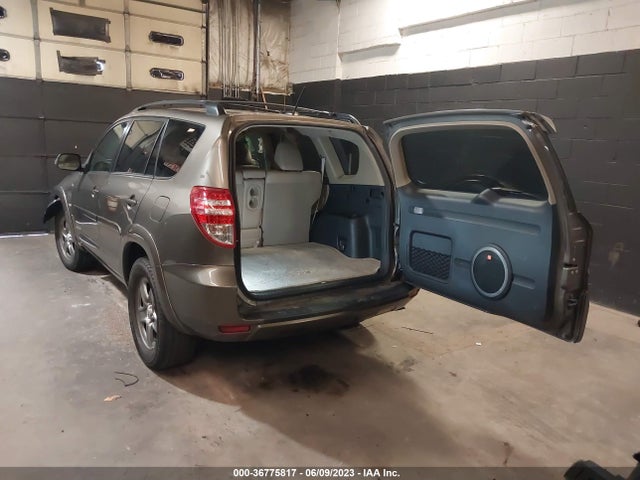 2011 TOYOTA RAV4 LTD VIN: 2T3DK4DVXBW061461