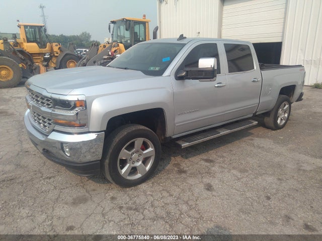 Chevrolet Silverado 1500 Lt 2018 1GCUKREC0JF204184 Image 2