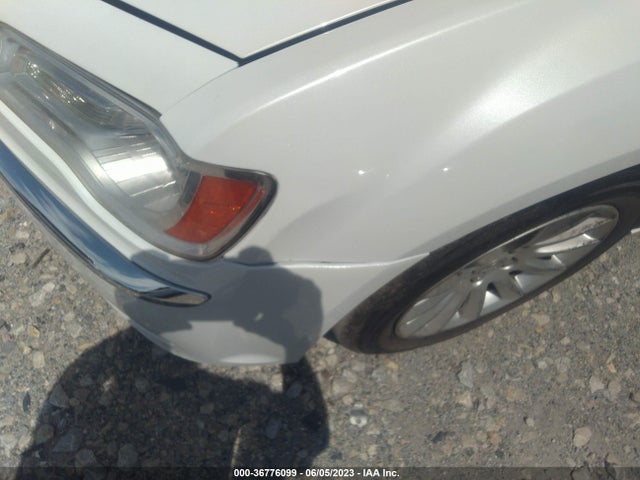Chrysler 300 2014 2C3CCAAG8EH222363 Image 7