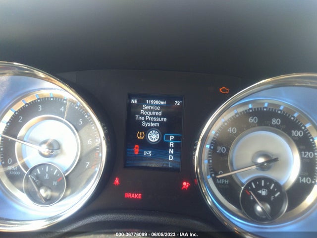 Chrysler 300 2014 2C3CCAAG8EH222363 Image 8