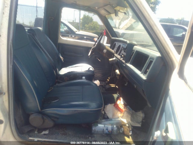 1984 FORD BRONCO II VIN: 1FMCU14S0EUA56292