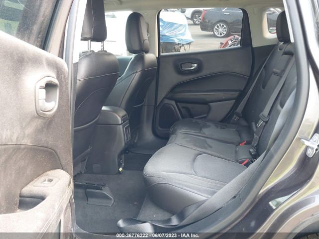 3C4NJDCB1JT143728 Jeep Compass Limited