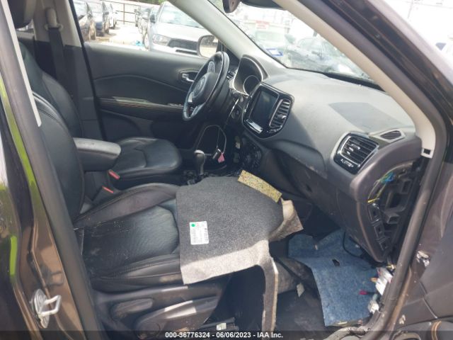 3C4NJDCB1JT239732 Jeep Compass Limited