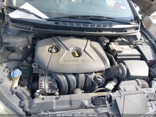Hyundai ELANTRA SE 2015 5NPDH4AE2FH563932 Image 16