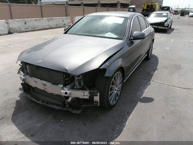 55SWF4JB1JU271621 Mercedes-Benz C-class C 300