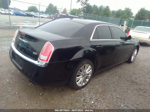 Chrysler 300 2014 2C3CCARG3EH381716 Image 4