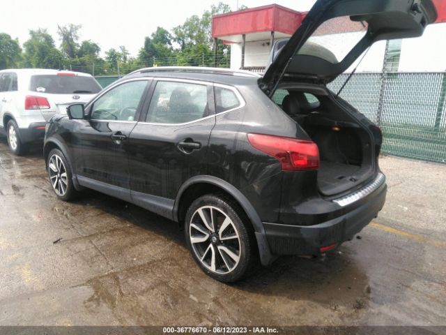 JN1BJ1CR0JW286813 Nissan Rogue Sport Sl