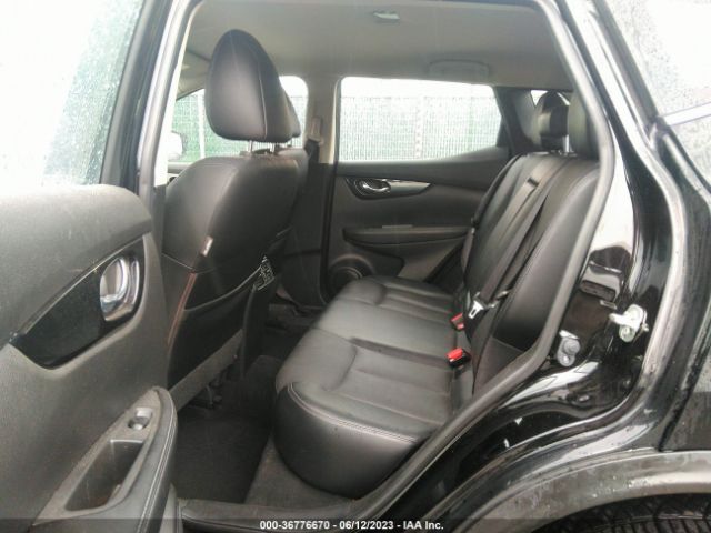 JN1BJ1CR0JW286813 Nissan Rogue Sport Sl