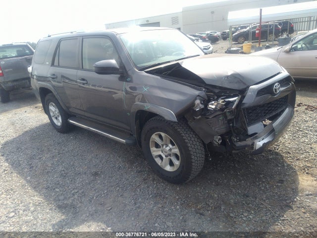 Toyota 4RUNNER SR5 2017 JTEZU5JRXH5158975 Image 1