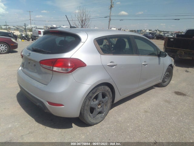 KIA Forte5 Lx 2017 KNAFK5A82H5708896 Image 6