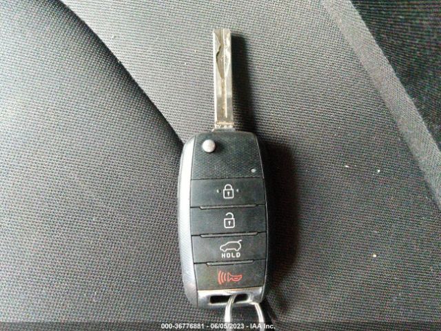 KNDJN2A22J7890267 KIA Soul Base
