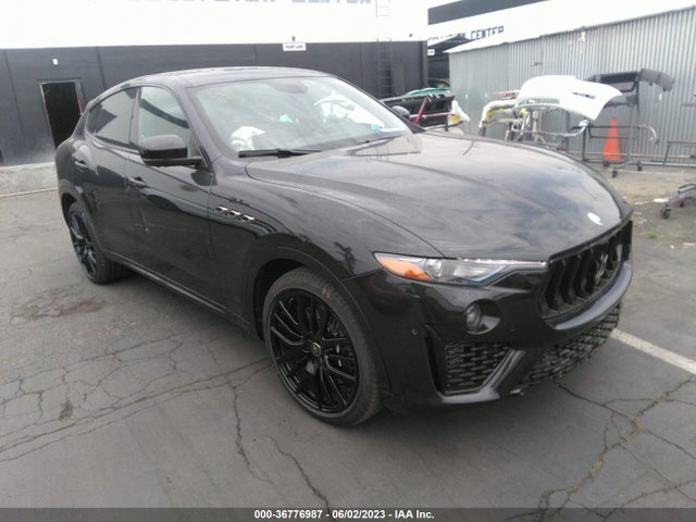 2022 Maserati Levante, VIN: ZN661YUM9NX381637