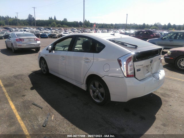 Toyota Prius Four 2015 JTDKN3DU7F0429914 Image 4