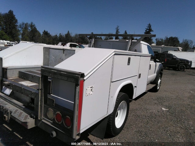 2016 Ford F-550, VIN: 1FDUF5GY3GEC07452