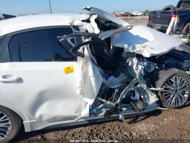 3KPF54AD2PE534039 KIA Forte Gt-line