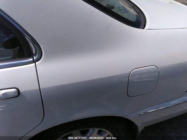 2003 ACURA RL VIN: JH4KA96583C002318