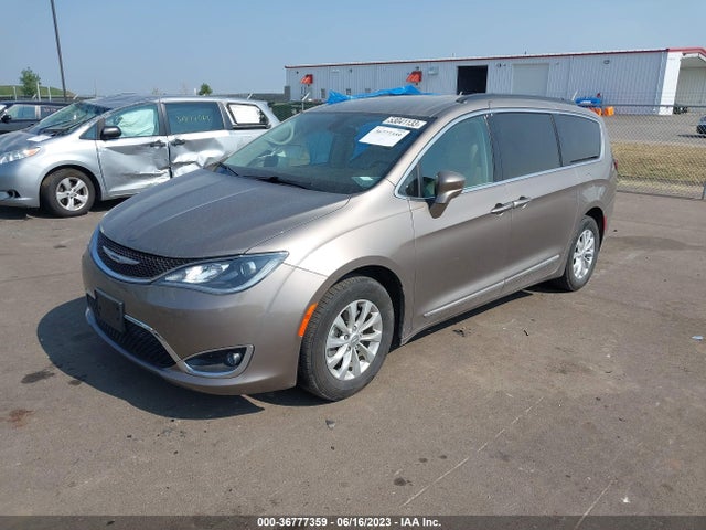 2C4RC1BG7HR821628 Chrysler Pacifica Touring-l