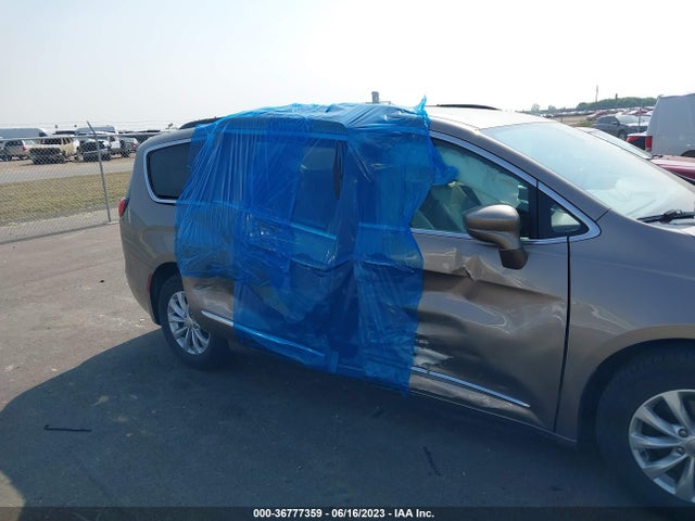 2C4RC1BG7HR821628 Chrysler Pacifica Touring-l