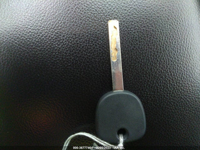 Chevrolet IMPALA LT 2017 1G1105S35HU184180 Image 3