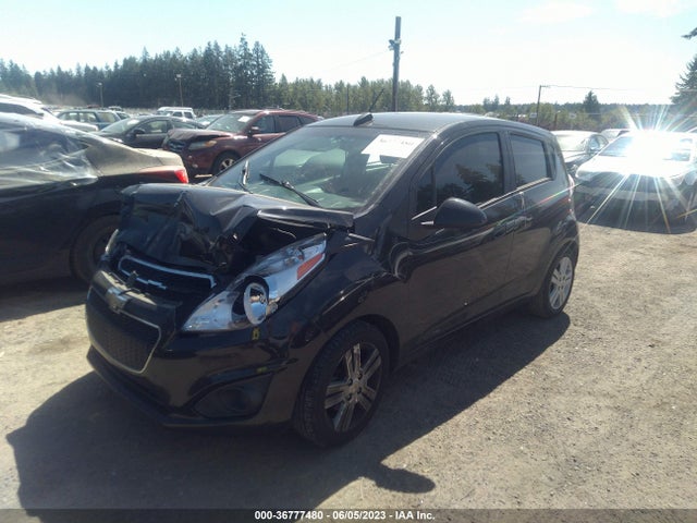 Chevrolet Spark Lt 2015 KL8CD6S96FC744637 Image 2