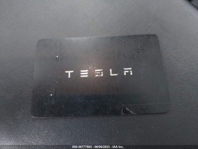5YJ3E1EAXNF113923 Tesla MODEL 3
