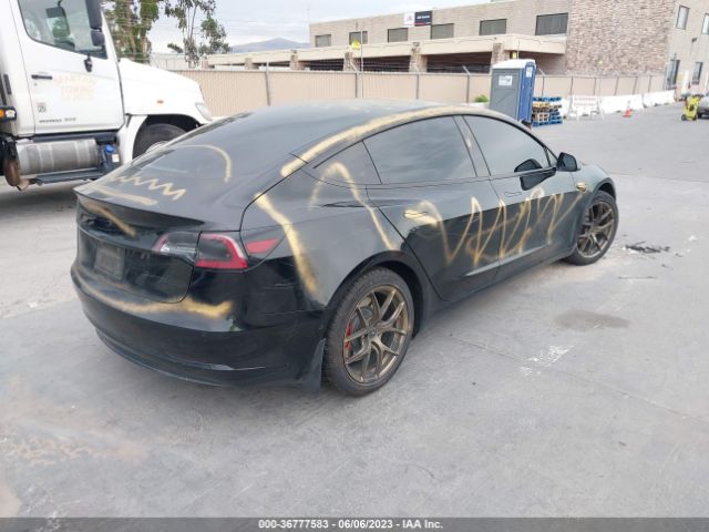 5YJ3E1EAXNF113923 Tesla MODEL 3