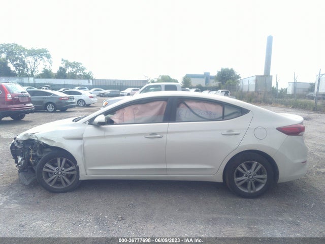 Hyundai ELANTRA SE 2017 5NPD84LF3HH121394 Image 13