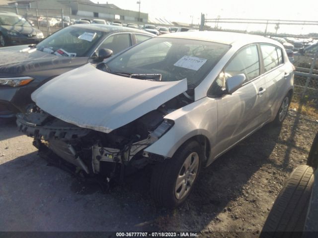 KNAFK5A84H5679904 KIA Forte5 Lx