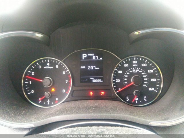 KNAFK5A84H5679904 KIA Forte5 Lx