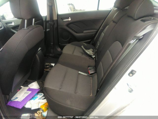 KNAFK5A84H5679904 KIA Forte5 Lx